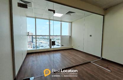 Office Space - 4 Bedrooms - 1 Bathroom for rent in Tubli - Central Governorate