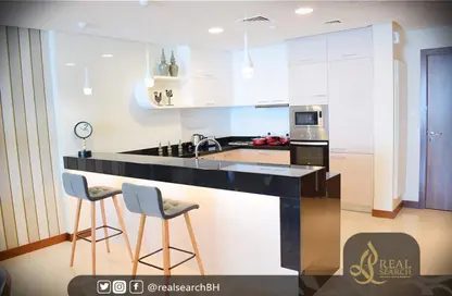 Apartment - 2 Bedrooms - 3 Bathrooms for rent in Reef Island - Capital Governorate