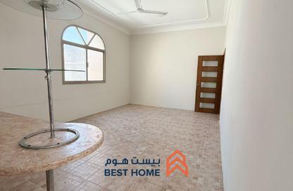 Whole Building - 7 Bedrooms - 7 Bathrooms for sale in Jid Ali - Central Governorate