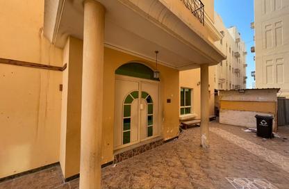 Villa - Studio - 7+ for rent in Hamad Town - Northern Governorate