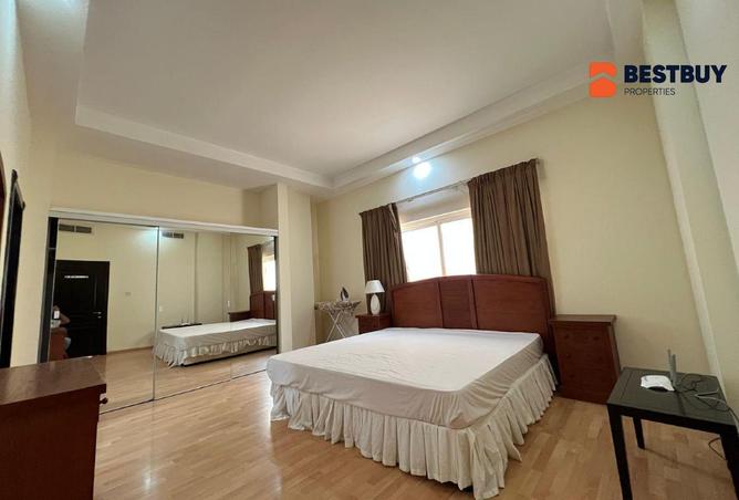 996476 - Property Image 2