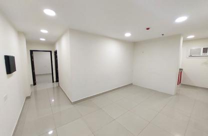 Apartment - 2 Bedrooms - 2 Bathrooms for rent in Hidd - Muharraq Governorate