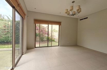 Compound - 4 Bedrooms - 6 Bathrooms for rent in Janabiya - Northern Governorate