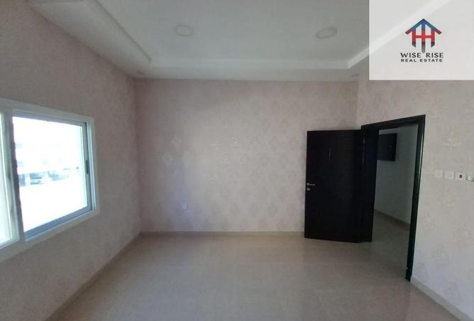 998402 - Property Image 3