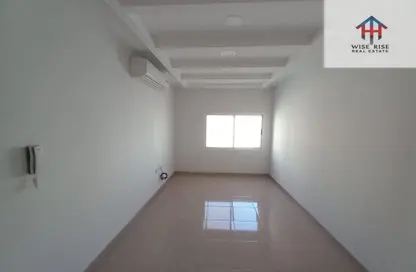 Apartment - 2 Bedrooms - 2 Bathrooms for rent in Hidd - Muharraq Governorate