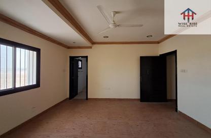 Apartment - 3 Bedrooms - 3 Bathrooms for rent in Busaiteen - Muharraq Governorate
