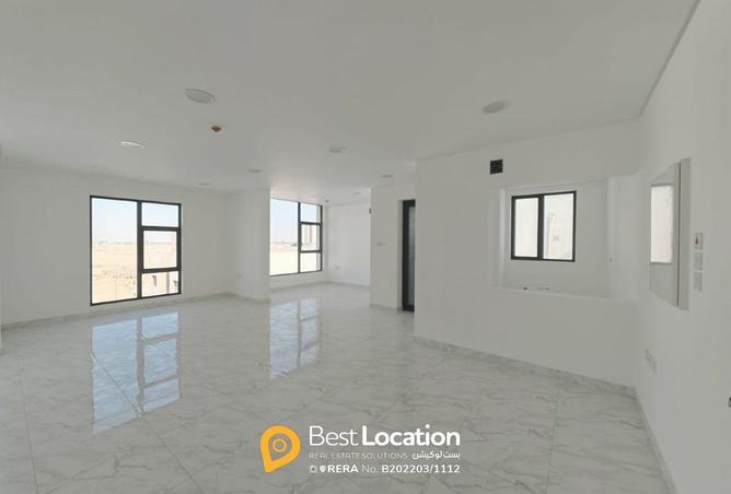 994769 - Property Image 2