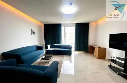 Apartment - 2 Bedrooms - 3 Bathrooms for rent in Al Juffair - Capital Governorate