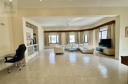 Apartment - 3 - 2 for rent in Al Juffair - Capital Governorate
