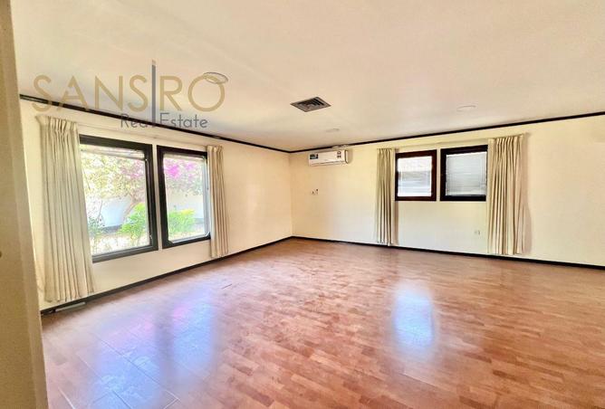 51443024 - Property Image 2