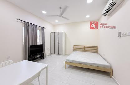 Apartment - Studio - 1 for rent in Zinj - Manama - Capital Governorate