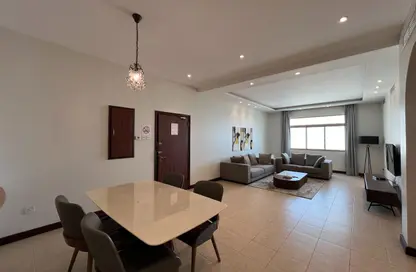 Apartment - 2 Bedrooms - 2 Bathrooms for rent in Al Juffair - Capital Governorate
