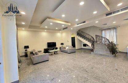 Villa - 4 - 5 for rent in Busaiteen - Muharraq Governorate