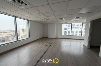 Office Space - 5 Bedrooms - 2 Bathrooms for rent in Seef - Capital Governorate