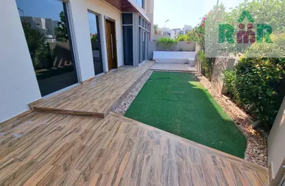 Villa - 4 Bedrooms - 5 Bathrooms for rent in Najma - Amwaj Islands - Muharraq Governorate