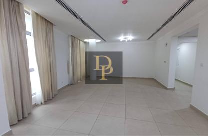 Apartment - 2 Bedrooms - 2 Bathrooms for rent in Al Burhama - Manama - Capital Governorate Apartment - 2 Bedrooms - 2 Bathrooms for rent in Al Burhama - Manama - Capital Governorate