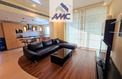 Apartment - 2 Bedrooms - 2 Bathrooms for rent in Al Juffair - Capital Governorate