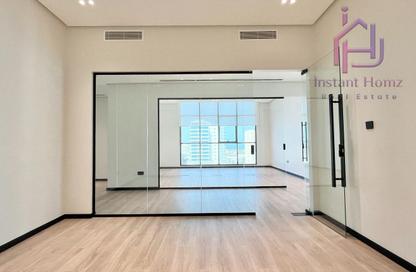 Office Space - Studio - 2 Bathrooms for rent in Seef - Capital Governorate