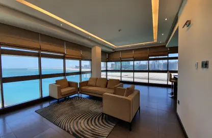 Apartment - 3 Bedrooms - 4 Bathrooms for rent in Reef Island - Capital Governorate