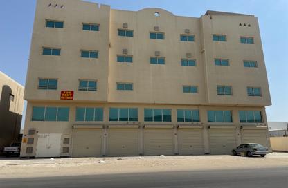 Labor Camp - Studio - 7+ Bathrooms for rent in Ras Zuwayed - Southern Governorate