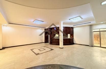 Villa - 4 Bedrooms - 4 Bathrooms for rent in Hamala - Northern Governorate