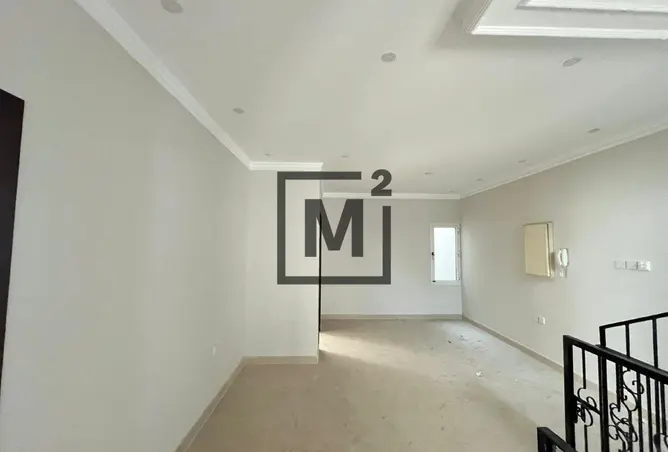 982428 - Property Image 2