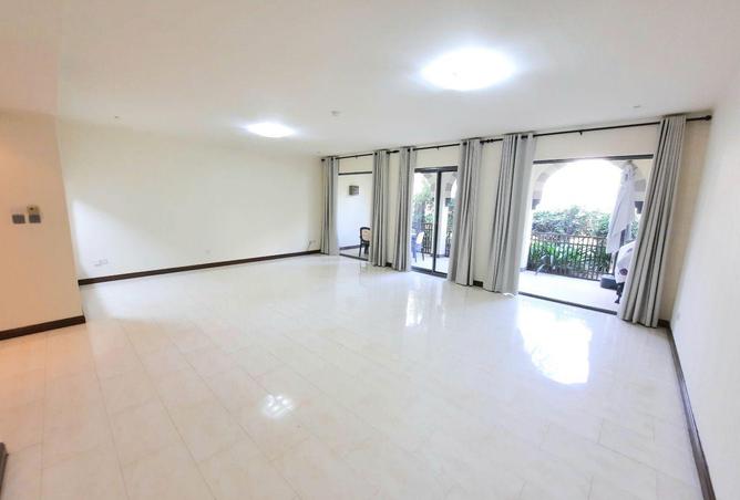 1001011 - Property Image 2