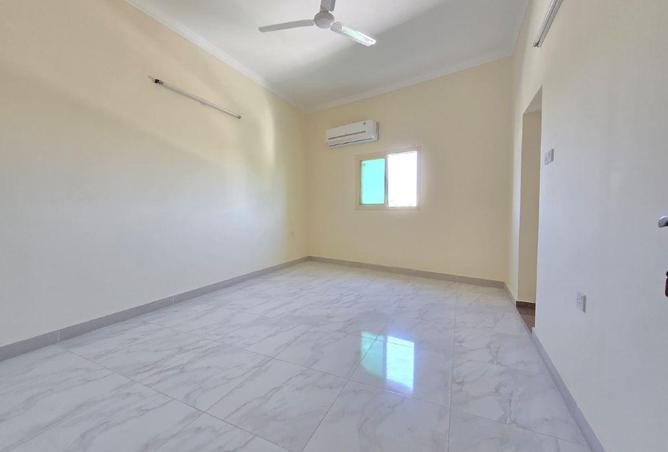 998817 - Property Image 2