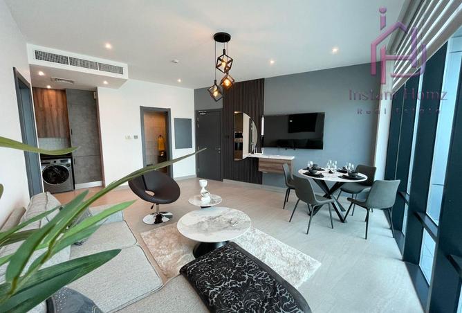 988493 - Property Main Image