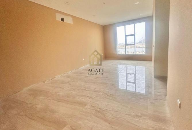 52571347 - صورة العقار 2