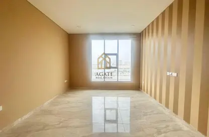 مكتب - 2 غرف نوم - 2 حمامات للايجار في قلالي - المحرق