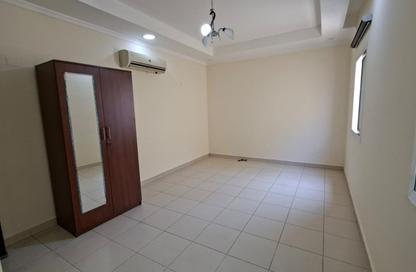 Apartment - Studio - 1 for rent in Alhajiyat - Riffa - Southern Governorate