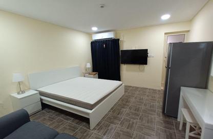 Apartment - Studio - 1 Bathroom for rent in Al Juffair - Capital Governorate
