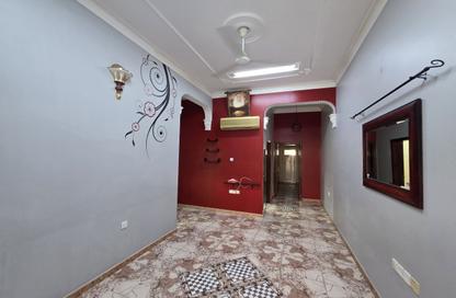 Apartment - 2 - 2 for rent in Karbabad - Manama - Capital Governorate