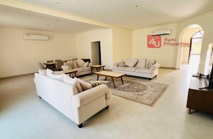 Villa - 3 - 4 for rent in Saar - Northern Governorate