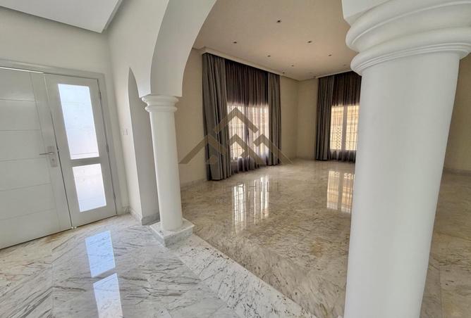 56920083 - Property Image 2