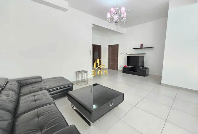 57702389 - Property Image 2