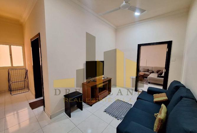 985838 - Property Main Image