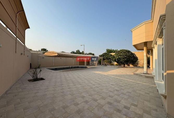 52727060 - Property Image 3