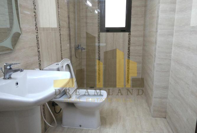 1000402 - Property Image 3