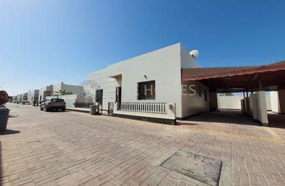 Villa - 3 Bedrooms - 3 Bathrooms for rent in Saar - Northern Governorate