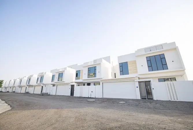 54800714 - Property Image 2