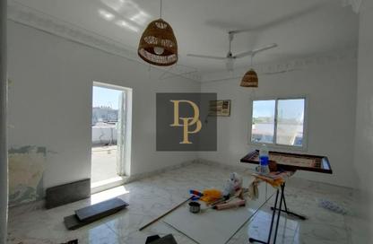 Apartment - 2 Bedrooms - 3 Bathrooms for rent in Isa Town - Central Governorate