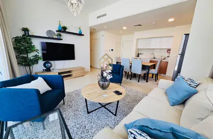 Apartment - 2 Bedrooms - 2 Bathrooms for rent in Marassi Al Bahrain - Diyar Al Muharraq - Muharraq Governorate