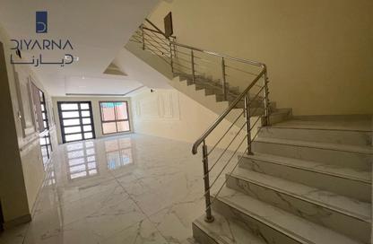 Villa - 5 Bedrooms - 6 Bathrooms for sale in Busaiteen - Muharraq Governorate