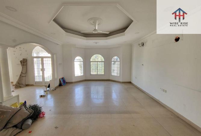 998412 - Property Image 3