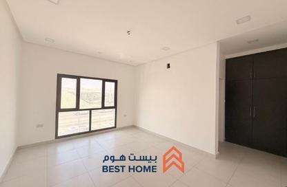Apartment - 4 Bedrooms - 4 Bathrooms for rent in Al Qadam - Northern Governorate