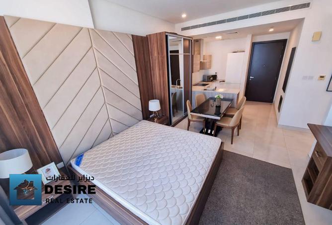 987617 - Property Image 2