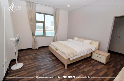 Apartment - 2 Bedrooms - 3 Bathrooms for rent in Reef Island - Capital Governorate