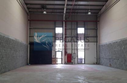 Warehouse - Studio - 1 Bathroom for rent in Hidd - Muharraq Governorate